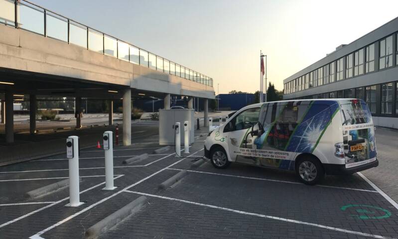 AC-laadpunten van Van der Sijs bij kantoorlocaties van Van Oord